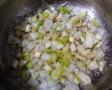 Foto del paso 2 de la receta: Patatas con borrajas