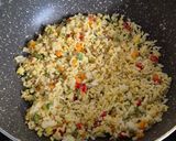 Foto langkah ke 3 dari resep Nasi Goreng Telur.