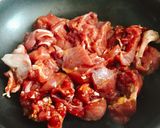 Hình bước làm 8 của món Mì Tàu Thập Cẩm Gà Ngũ Vị