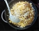 Une image de l'étape 9 de Farfalles bacon champignons sauce camembert.