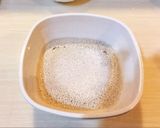 Foto langkah ke 1 dari resep Hotteok (Korean sweet pancake).