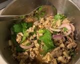 รูปขั้นตอนการทำที่ 2 ของ ลาบหมูสับ