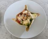 A picture of step 3 of Salad Tortilla Bowl.