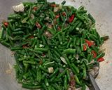 Foto langkah ke 2 dari resep Tumis Kacang Panjang Super Simple.