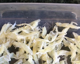 Foto del paso 1 de la receta: Migas de bacalao en aceite