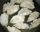 Foto langkah ke 6 dari resep 饺子 Jiao Zi (Dumpling).