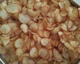 Foto langkah ke 2 dari resep Keripik Singkong Pedas Manis.