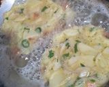 A picture of step 4 of Mini Omelette.