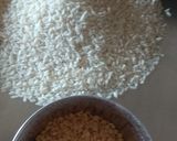 आरोग्यदायक मुगाची खिचडी (Moong Khichdi Recipe In Marathi) रेसिपी स्टेप 2 फोटो