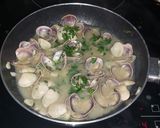 Foto del paso 3 de la receta: Almejas al ajillo
