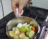 Foto del paso 3 de la receta: Crema de verduras rica rica, rápida y sencilla de la Brigada Espartana