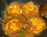 Foto langkah ke 3 dari resep Telur ceplok balado.