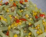 Foto langkah ke 3 dari resep Oseng Labu siam jagung.