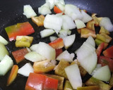 Foto del paso 2 de la receta: Boquerones fritos  con patatas al curry