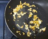 Foto langkah ke 2 dari resep Nasi Gurih Daun Jeruk.