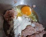 Foto langkah ke 2 dari resep Bakso Goreng Ayam Udang (Bakwan Goreng).