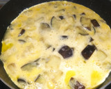 Foto del paso 6 de la receta: Tortilla de berenjena y cebolla