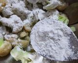 A picture of step 4 of Thai Fried Cauliflower.