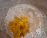 Foto langkah ke 2 dari resep Roti Kukus Pontianak Labu Parang Isi Keju.