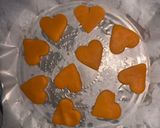 வெண்ணிலா ஹார்ட் குக்கீஸ் (Vanilla heart cookies recipe in tamil) ரெசிபி ஸ்டேப் 11 புகைப்படம்