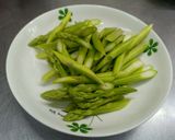 A picture of step 2 of Asparagus and Creamy Scrambled Eggs (Simple Recipe).