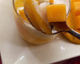 A picture of step 3 of Mango Panna-cotta 2.
