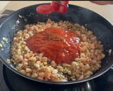 Foto del paso 4 de la receta: Lasaña de tintorera y langostinos