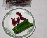 Foto langkah ke 1 dari resep Nam Kra Jeab | Es Teh Rosella ala Thailand.