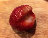 Hűsítő szeretet - epres, málnás joghurt bark recept fázis 3 fotója