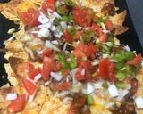 Foto del paso 3 de la receta Nachos con chili, pico de gallo y queso (como los de Foster Hollywood)