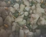 A picture of step 5 of Mix Veg in White Gravy.
