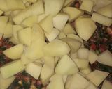 A picture of step 7 of Mix vegetables with chicken karahi.