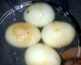 A picture of step 2 of Egg potato qorma.