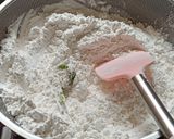 Foto langkah ke 1 dari resep Kue Bangkit Khas Riau.