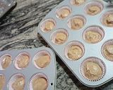 A picture of step 2 of Light chocolate cupcakes.