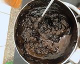 Hình bước làm 1 của món Chocolate nhân caramel
