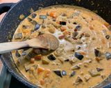 Une image de l'étape 20 de Dahl au curry jaune, légumes, cajous et gingembre au lait de coco.