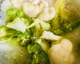 Foto del paso 1 de la receta: BOCADILLOS DE BROCOLI Y COLIFLOR 🥦🥦🙌🏼🥦🥦😋