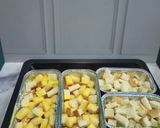 Foto langkah ke 3 dari resep Puding roti tawar panggang.