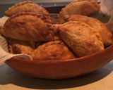 Foto del paso 6 de la receta: Empanadas de carne cortada a cuchillo
