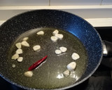 Foto del paso 2 de la receta: Cocochas al pil pil