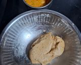 A picture of step 2 of Aloo Paratha.