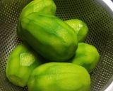 Hình bước làm 1 của món Gỏi Cóc Khô Bò