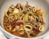Foto langkah ke 9 dari resep Cumi saus asam manis.