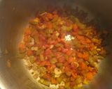 Foto del paso 3 de la receta: Sopa de espinacas y garbanzos con cúrcuma