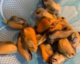 Hoi Tod - Thai Crispy Pancake with Mussels recipe step 1 photo
