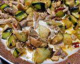 Foto del paso 7 de la receta: Gratinado de calabacín con pollo asado de aprovechamiento y más cositas 🍽