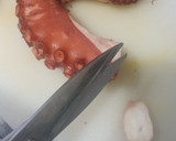 Foto del paso 2 de la receta: Pulpo a la gallega (con cachelos)