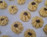 Foto langkah ke 6 dari resep Kue Semprit Jadul Gluten Free.