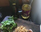Foto del paso 1 de la receta: Pesto